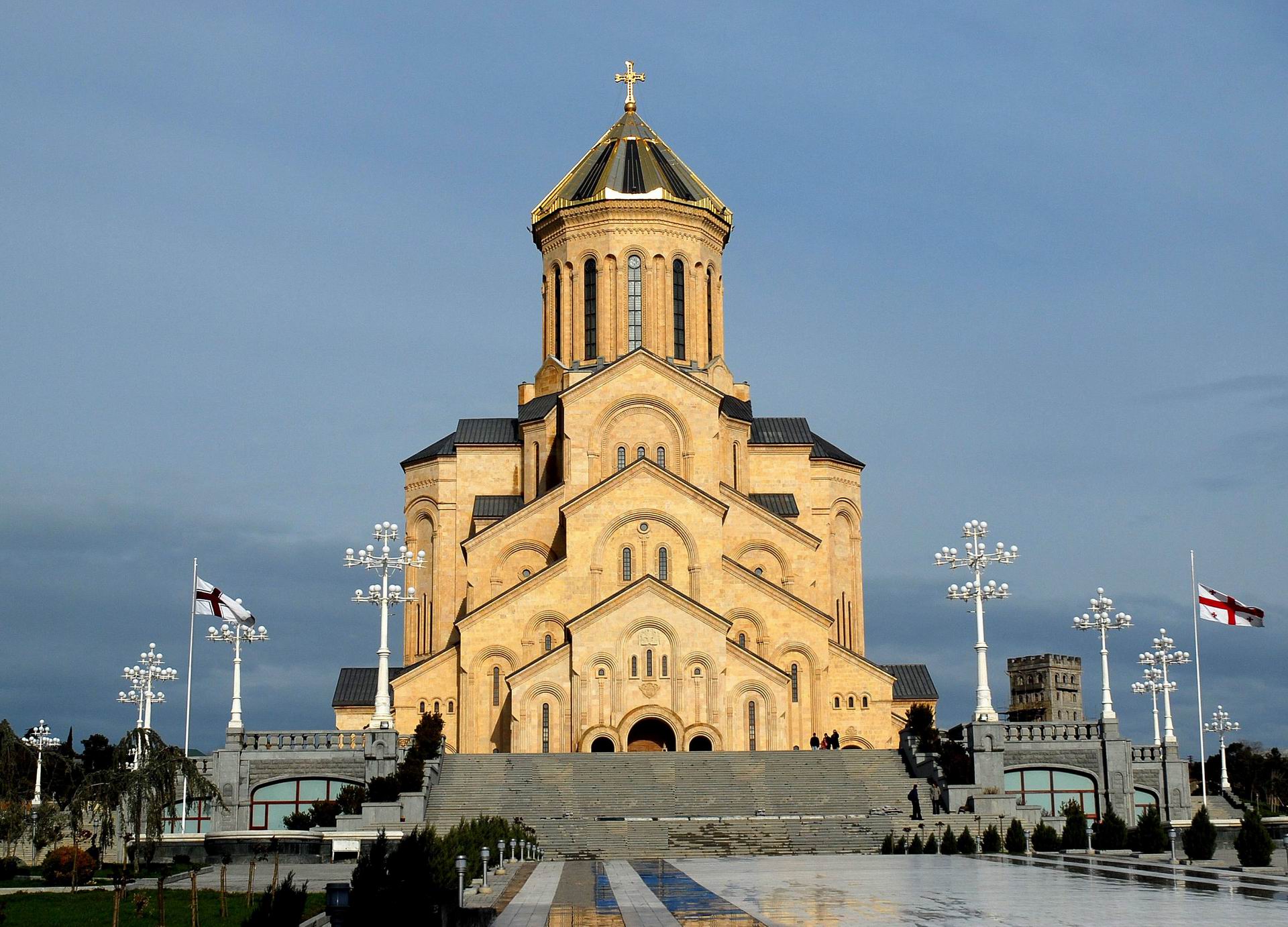 tbilisi_sameba_cathedral_georgia