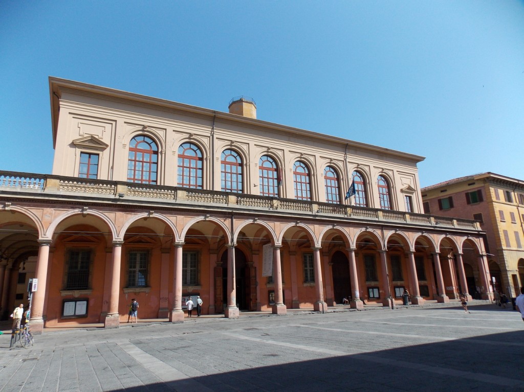 Bologna-Teatro-Comunale-facade-1024x767