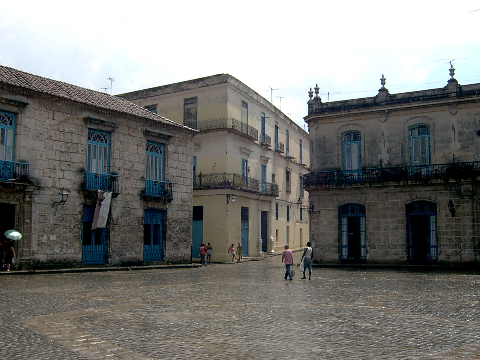 Catedral_Plaza_de_la_(Havana)_2