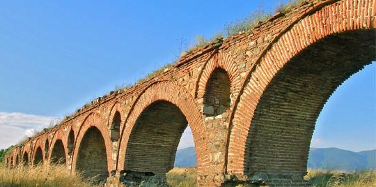 aquaduct-skopje-archs